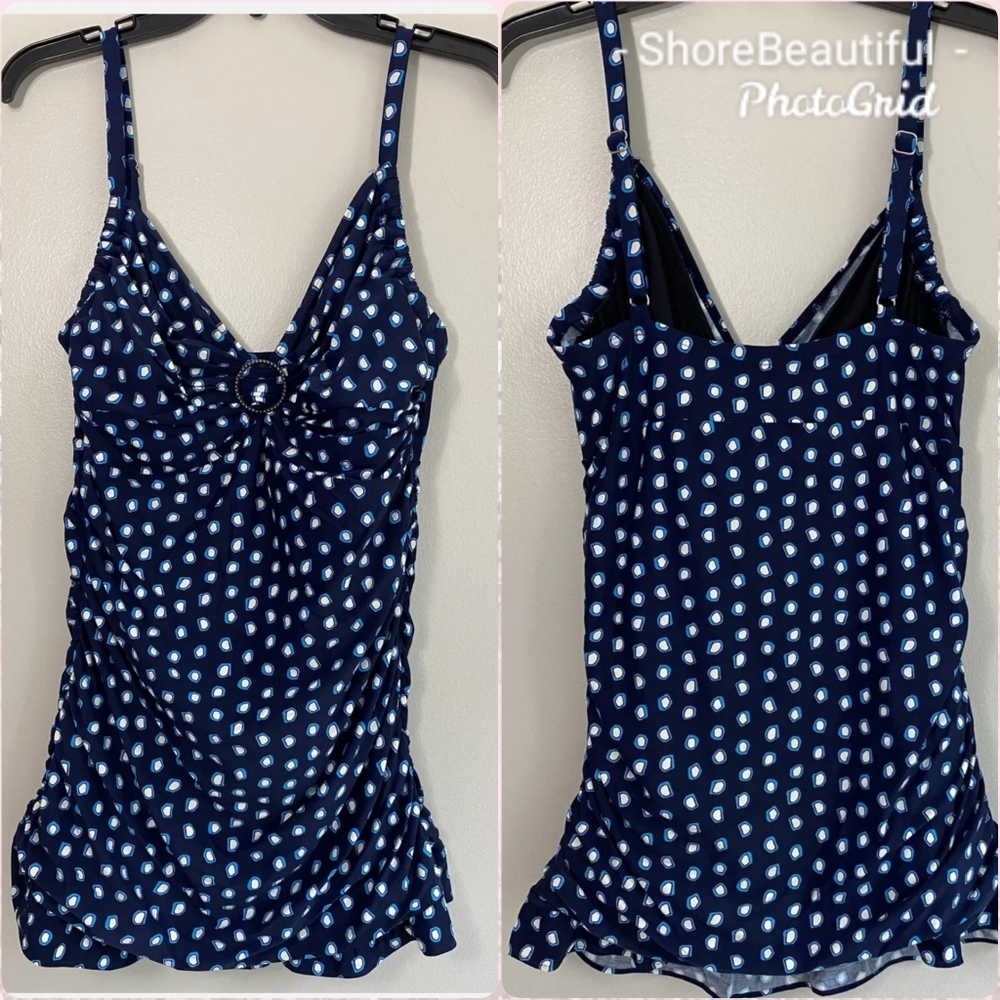 Like new 36DD Shaping Underwire Swimsuit